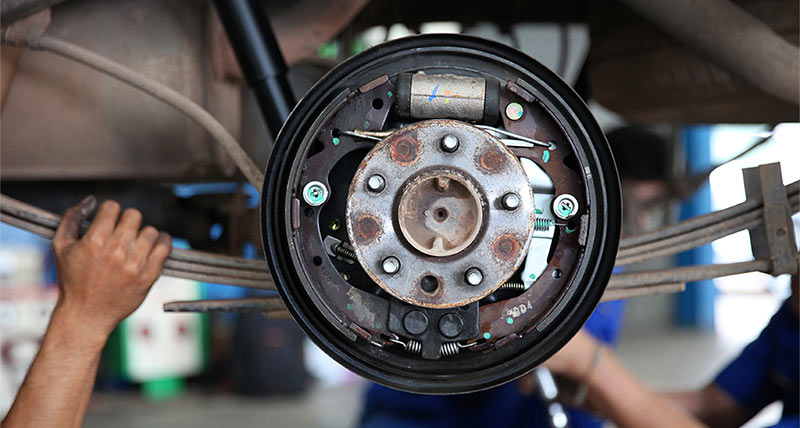 Brake Shoe Service: A Guide To Identifying & Replacing Them