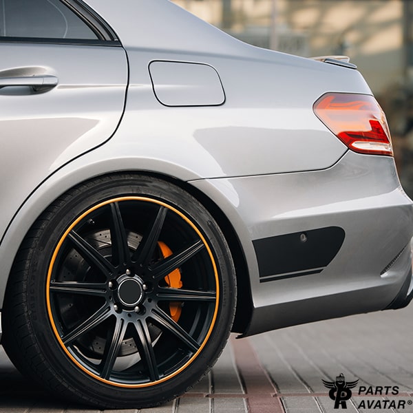 How Are Fenders Different From Quarter Panels?