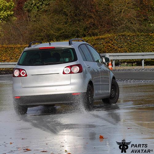 ultimate-abs-system-buying-guide/images/symptoms-of-a-bad-abs-sensor-decreased-stability-under-wet-or-icy-roads-abs-system-parts-buying-guide-partsavatar.ca.jpeg