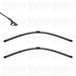 Order Flat Wiper Blade by VALEO - 574302 For Your Vehicle