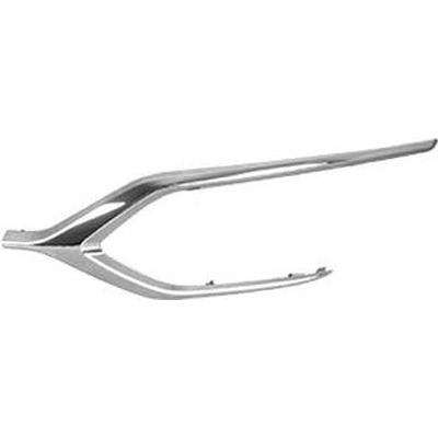 Driver Side Front Bumper Molding - MI1046105 pa2