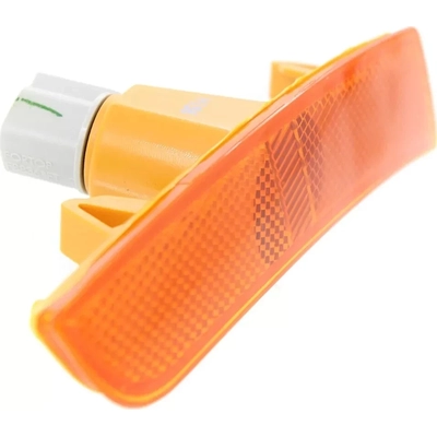 Driver Side Front Marker Lamp Assembly - GM2550200 pa2