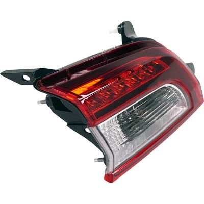 Driver Side Inner Taillamp Assembly - SU2802102C pa3