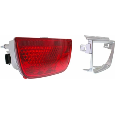 Driver Side Inner Taillamp Assembly - GM2802103 pa1