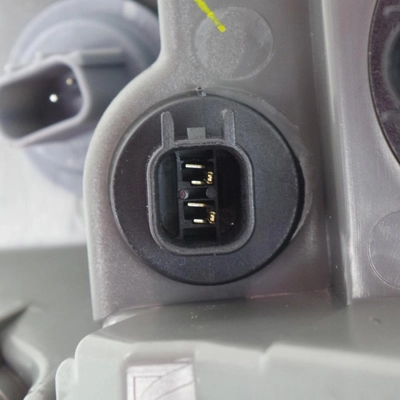 Driver Side Outer Taillamp Assembly - CH2804110C pa9