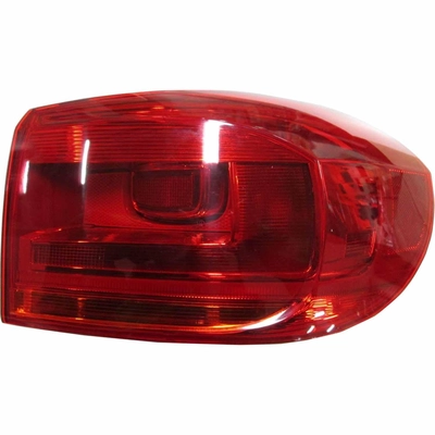 Driver Side Outer Taillamp Assembly - VW2804110C pa1