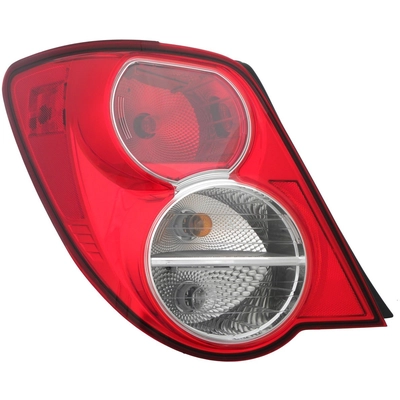 Driver Side Taillamp Assembly by EAGLE EYES LIGHTS - GM597-B000L pa1