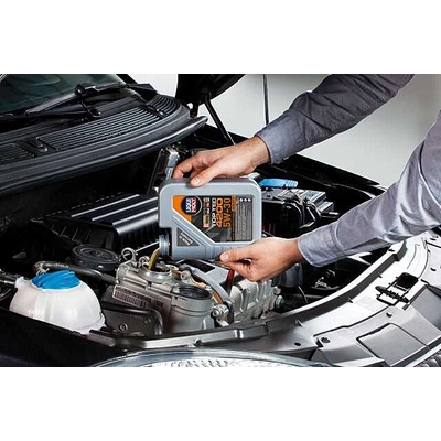 5W30 TOP TEC 4200 1L - Liqui Moly Synthetic Engine Oil 2004 pa1
