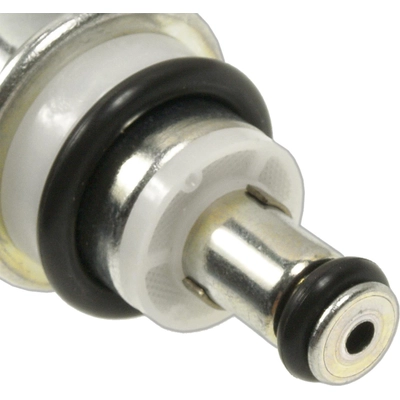 Fuel Pressure Regulator by BLUE STREAK (HYGRADE MOTOR) - PR510 pa1