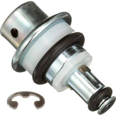 Fuel Pressure Regulator by BLUE STREAK (HYGRADE MOTOR) - PR614 pa1