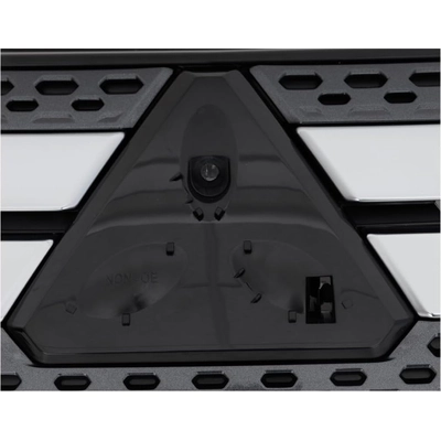 Grille Assembly - MI1200276 pa1