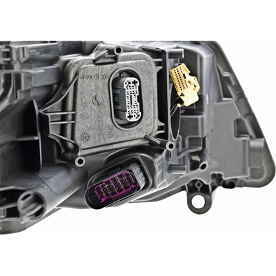 Headlight by HELLA - 011937451 pa2