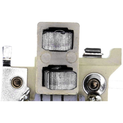 New Alternator Regulator by VEMO - V30-77-0008 pa2
