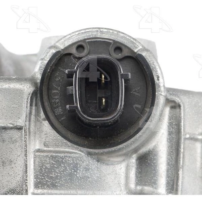 New Compressor And Clutch by FOUR SEASONS - 198302 pa1