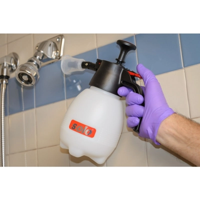 SOLO - SLO-418-2L - One-Hand Pressure Sprayer pa3