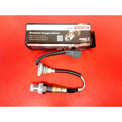 Oxygen Sensor by BOSCH - 15273 pa13