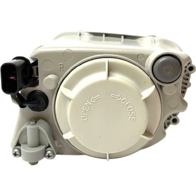 Passenger Side Fog Lamp Assembly - HY2593119 pa2