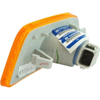 Passenger Side Front Marker Lamp Assembly by EAGLE EYES LIGHTS - GM729-B000R pa6