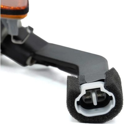 Passenger Side Front Marker Lamp Lens - SC2555100 pa1