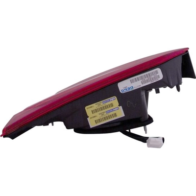 Passenger Side Inner Taillamp Assembly by DEPO - 312-1334R-ACV pa2