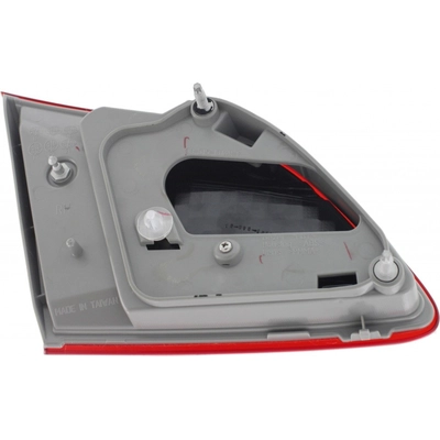 Passenger Side Inner Taillamp Assembly by DEPO - 315-1314R-UD pa2
