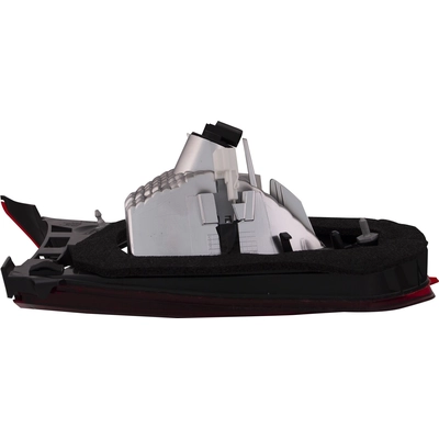 Passenger Side Inner Taillamp Assembly by DEPO - 316-1308R-AC pa2