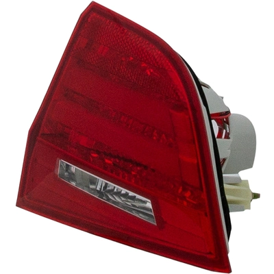 Passenger Side Inner Taillamp Assembly by EAGLE EYES LIGHTS - BM171-U000R pa2