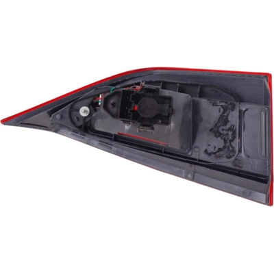 Passenger Side Inner Taillamp Assembly - BM2803119 pa2