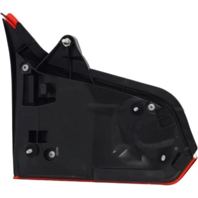 Passenger Side Inner Taillamp Assembly - SU2803114 pa2