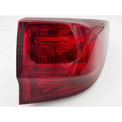 Passenger Side Outer Taillamp Assembly - AC2805103C pa2