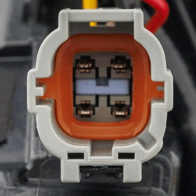 Passenger Side Outer Taillamp Assembly - NI2805123C pa2