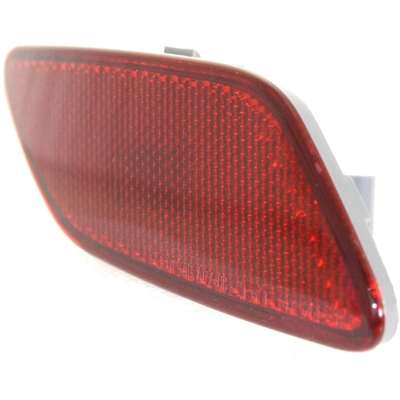 Passenger Side Rear Marker Lamp Assembly - GM2861111 pa3