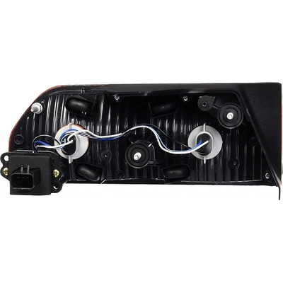 Passenger Side Taillamp Assembly - CH2801189 pa2