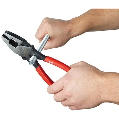 MILWAUKEE - 48-22-6503 - 9" High-Leverage Linemans Pliers with Thread Cleaner pa2