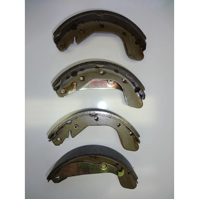 Rear New Brake Shoes by PROMAX - 12-740L pa1