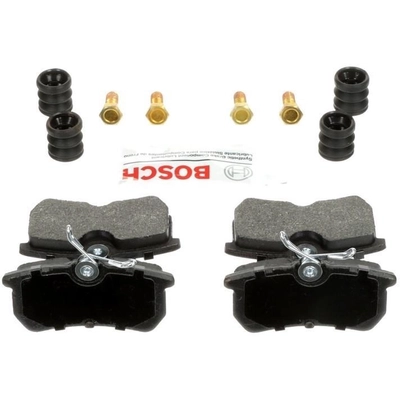 Plaquettes arrière semi-métallique de BOSCH - BE886H pa22