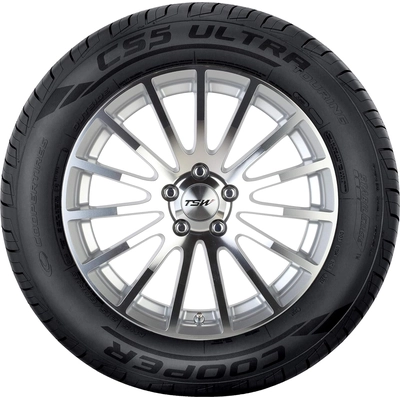 COOPER TIRES - 166030002 - All-Season 17 " Tire CS5 Ultra Touring (205/50R17) pa1