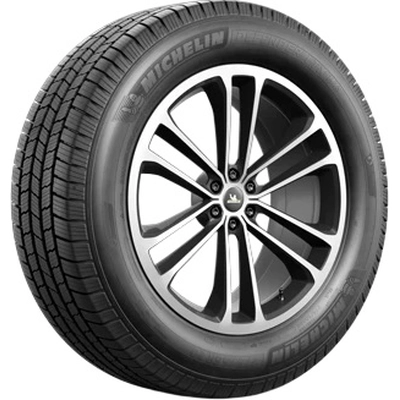 MICHELIN - 36286 - All-Season 22" Tire Defender LTX M/S 275/50R22 pa5
