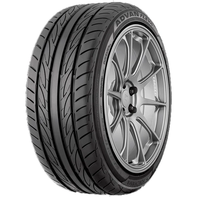 YOKOHAMA - 110170181 - 17" Tire ADVAN Fleva V701 (235/40R17) pa1