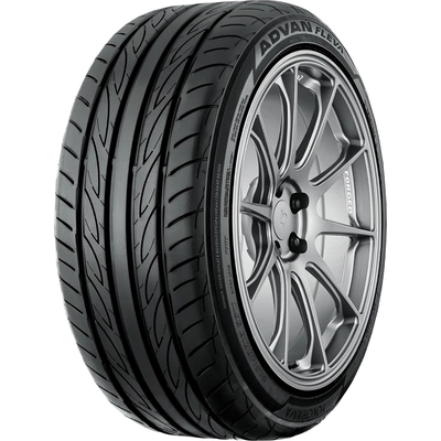YOKOHAMA - 110170192 - Summer 19" Tire Advan Fleva V701 245/35R19XL pa7