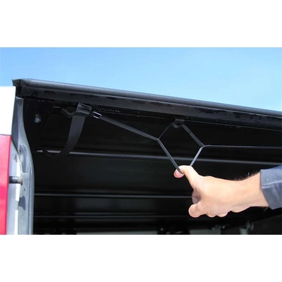 Couverture de tonneau de ACCESS COVER - 16039 pa6