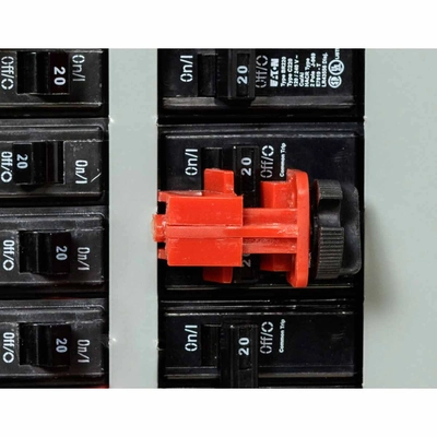 BRADY - 66320 - Universal Multi-Pole Breaker Lockout pa2