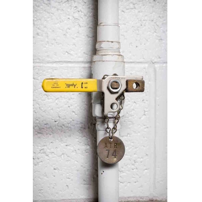 BRADY - 87460 - Stamped Brass Valve Tags Ca Compressed Air pa2