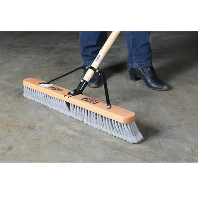GLOBE COMMERCIAL PRODUCTS - 4068 - Contractor Push Broom pa1