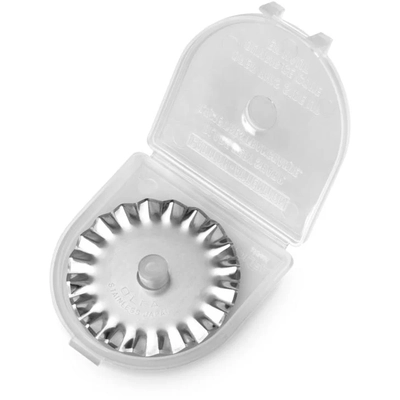 OLFA - 9456 - PIB45-1 Stainless Steel Pinking Blade pa1