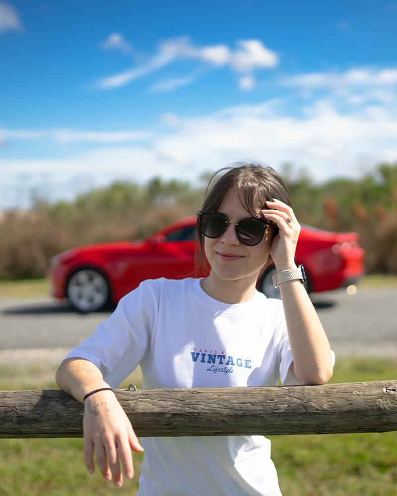 Women's Vintage Car Lifestyle T-shirt