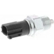 Purchase Top-Quality Interrupteur de lumière de feu de recul par VEMO - V38-73-0011 pa2