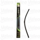 Purchase Top-Quality Flat Wiper Blade by VALEO - 900215B pa3