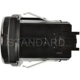 Purchase Top-Quality Headlight Switch by BLUE STREAK (HYGRADE MOTOR) - HLS1572 pa4