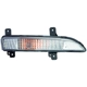 Purchase Top-Quality Passenger Side Front Signal Lamp - GM2531135C pa1